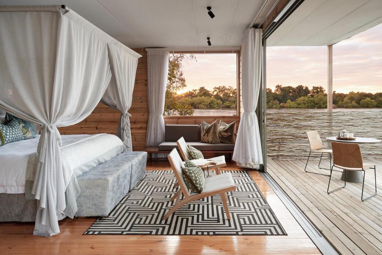 Lodge River *