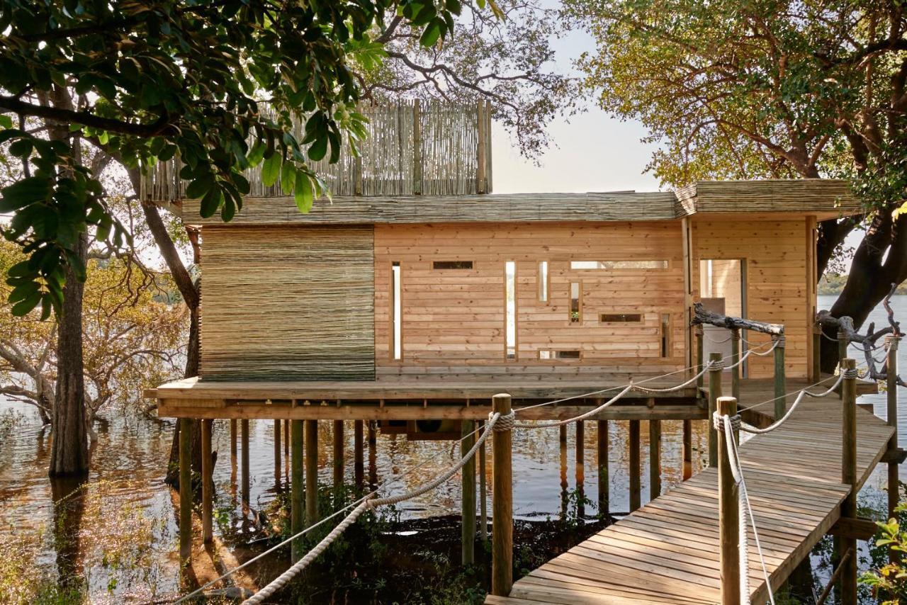 Lodge River *